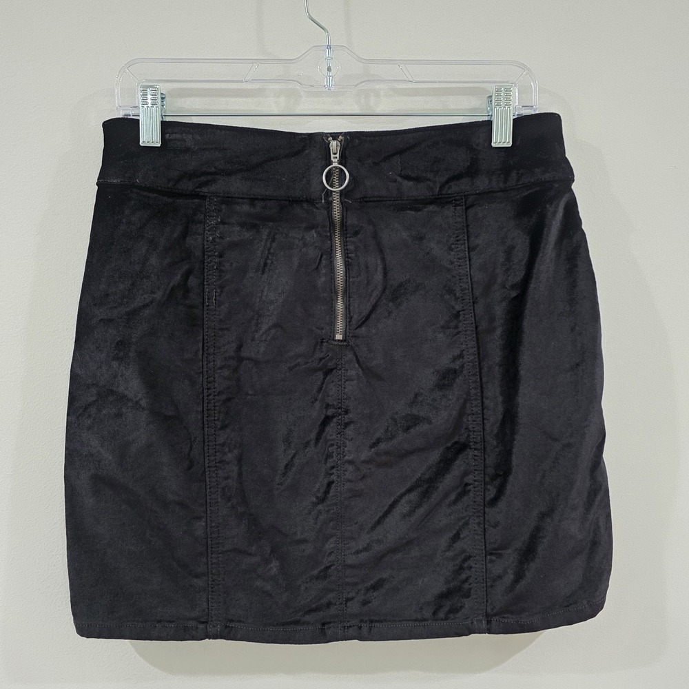 Free People Velour Mini Skirt Size 29 Black Whimsigoth Preppy Y2K - Picture 3 of 8